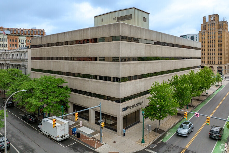 Primary Photo Of 221 S Warren St, Syracuse Medical For Lease