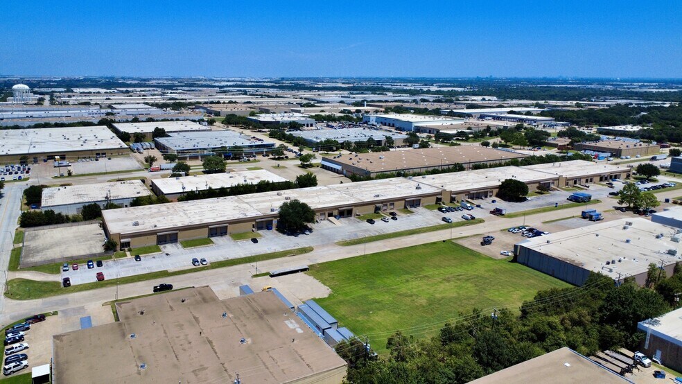 More Photos Of 901-941 Avenue N, Grand Prairie Industrial For Sale