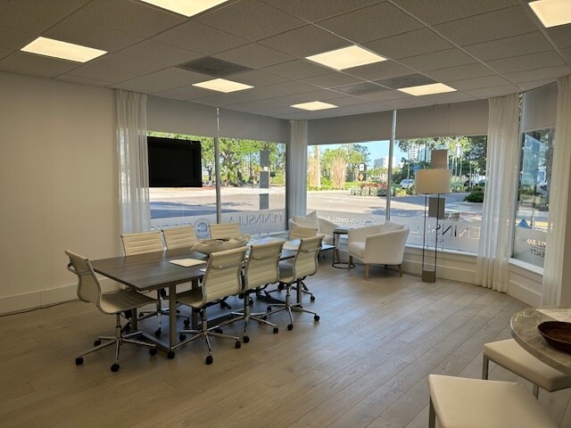 More Photos Of 1300 Main St, Sarasota Storefront Retail Office For Lease