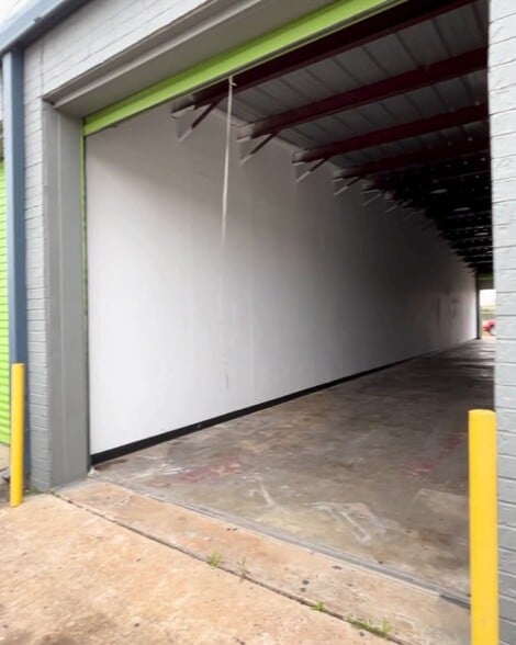 Primary Photo Of 11430 Bissonnet St, Houston Warehouse For Lease
