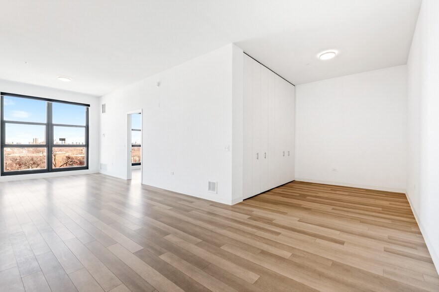 More Photos Of 2211 N Milwaukee Ave, Chicago Multifamily For Sale