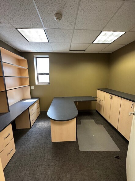 More Photos Of 15 Somerset Pl, Clifton Light Manufacturing For Lease