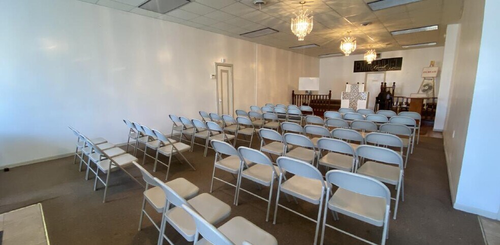 More Photos Of 4209 W Cermak Rd, Chicago Apartments For Sale