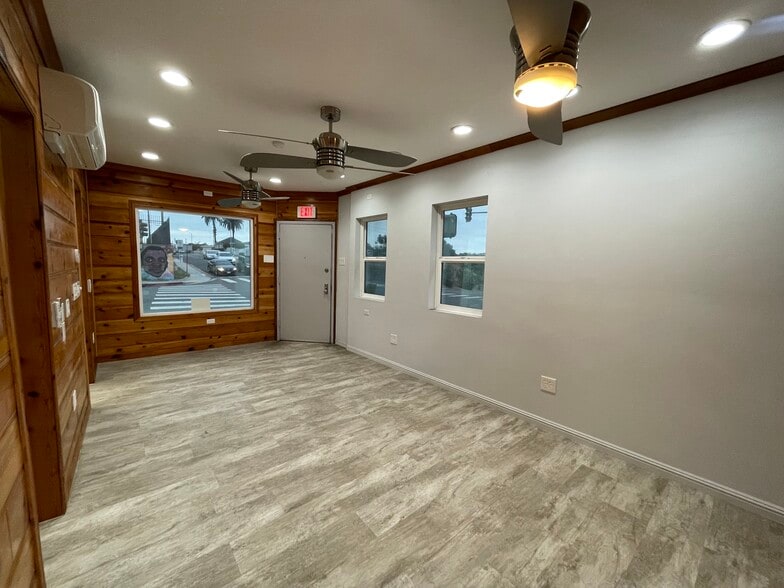 More Photos Of 3193 Imperial Ave, San Diego Freestanding For Sale