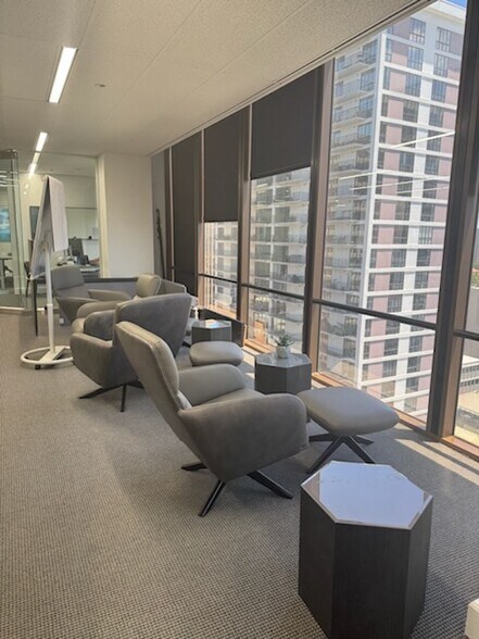 More Photos Of 733 Bishop St, Honolulu Office For Lease