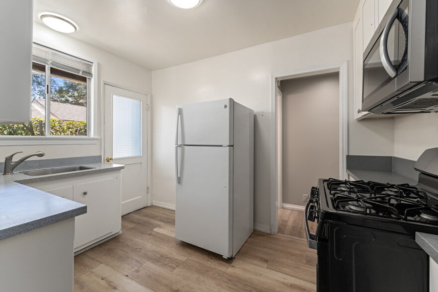 More Photos Of 1235-1241 S Beverly Glen Blvd, Los Angeles Apartments For Sale