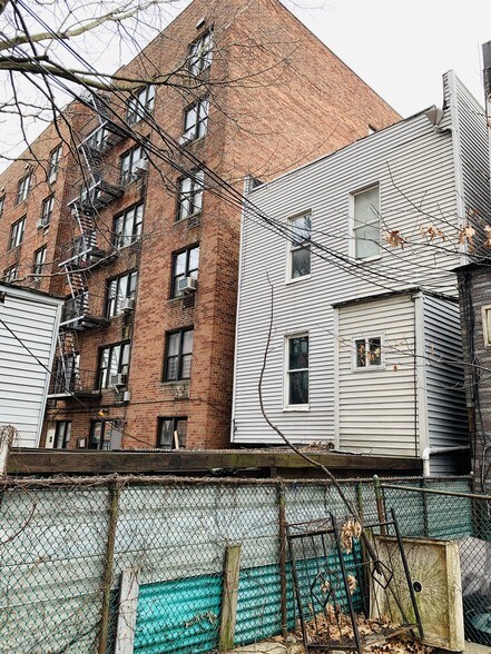 More Photos Of 243 E 202nd St, Bronx Apartments For Sale