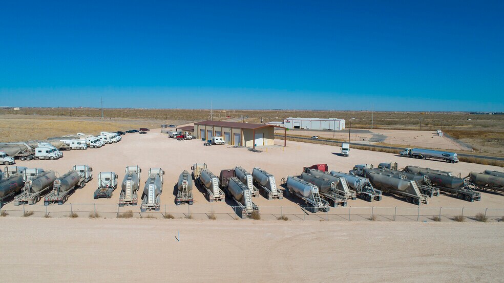 More Photos Of 11004 County 100 Rd, Midland Warehouse For Lease