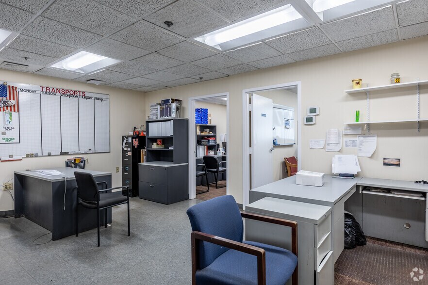 More Photos Of 1000 Brighton St, Union Township Manufacturing For Lease