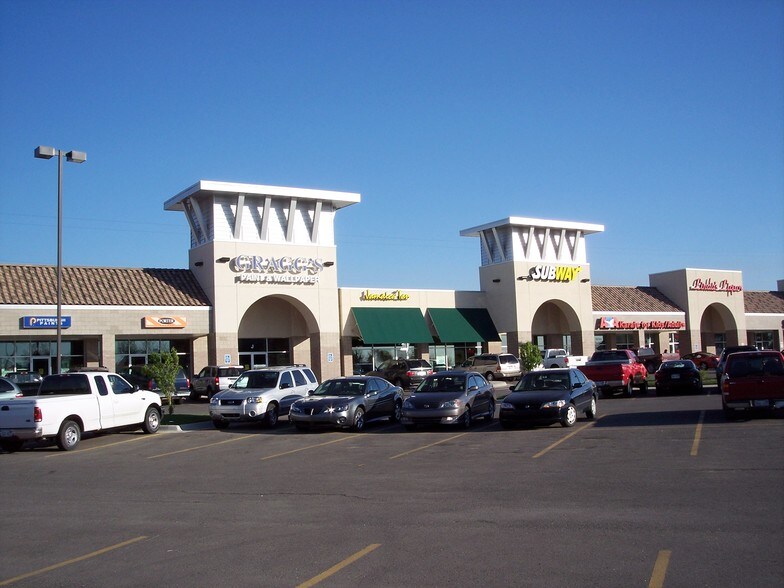 More Photos Of 1520 Wakarusa Dr, Lawrence Freestanding For Lease