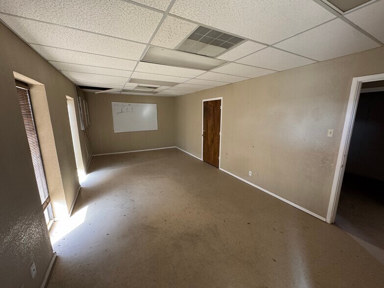 More Photos Of 3938 S County Road 1290, Odessa Warehouse For Lease