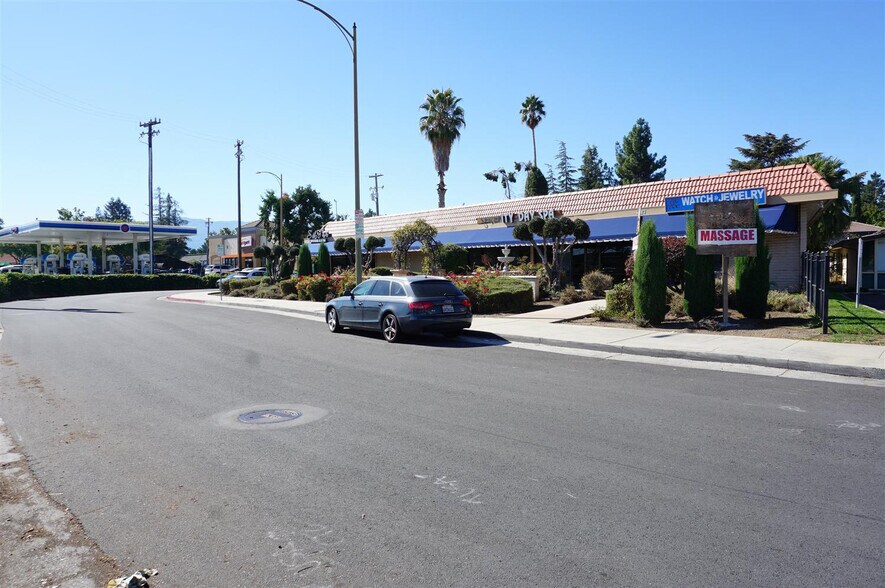 More Photos Of 1123-1125 Luchessi Dr, San Jose Freestanding For Sale