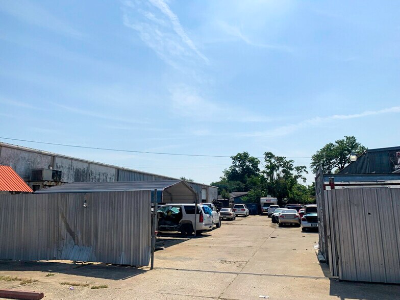 More Photos Of 11702 Aldine Westfield Rd, Houston Warehouse For Sale