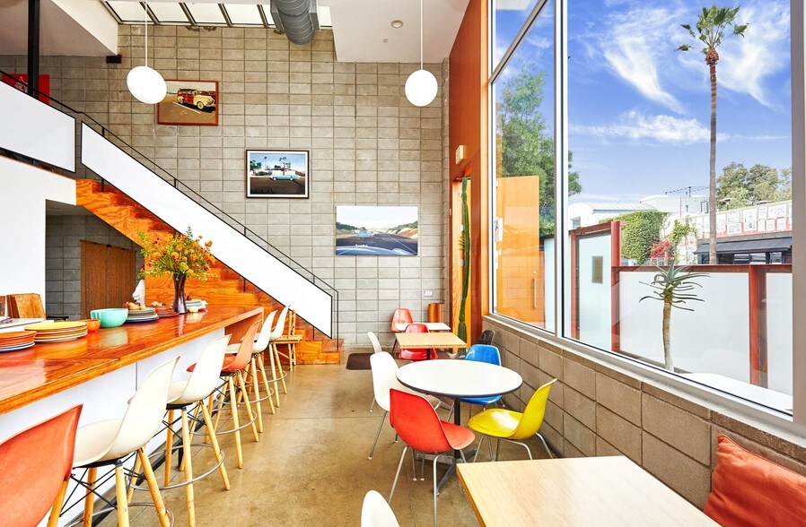 More Photos Of 1432-1434 Abbot Kinney Blvd, Venice Storefront Retail Office For Lease