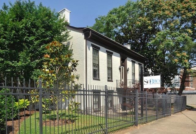More Photos Of 513 3rd Ave S, Nashville Office For Sale