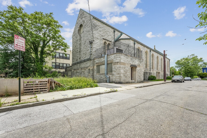 More Photos Of 901 Poplar Grove St, Baltimore Religious Facility For Sale