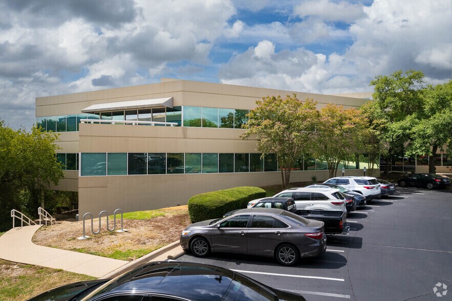 More Photos Of 9020 N Capital of Texas Hwy, Austin Office For Lease