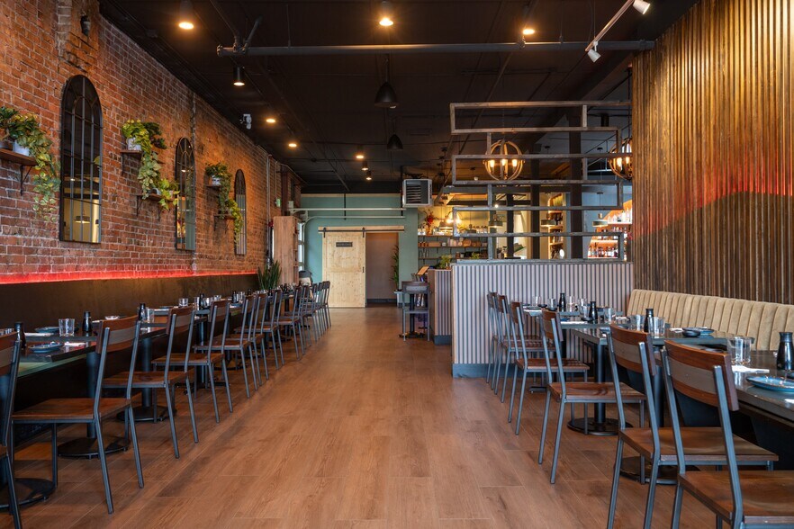 More Photos Of 1232 N State St, Bellingham Restaurant For Sale