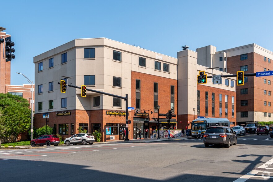 More Photos Of 2 Florence St, Malden Office For Lease