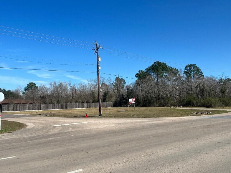 More Photos Of 7315 Pine St, Manvel Industrial For Sale