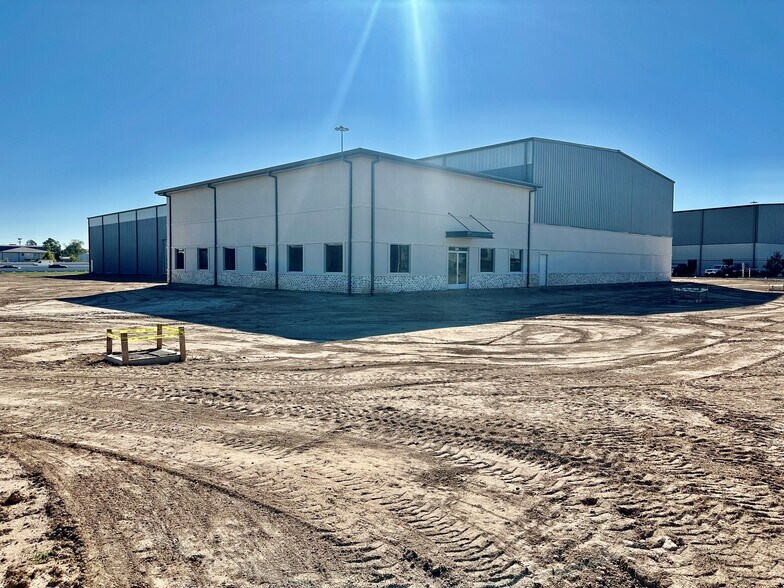 More Photos Of 1520 FM 1960 Pky, Houston Manufacturing For Sale