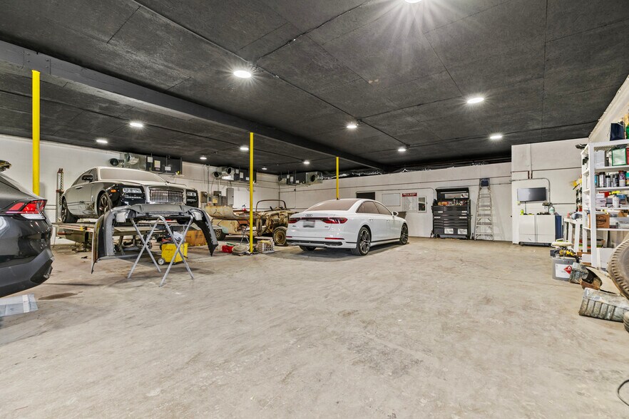 More Photos Of 7554 Clybourn Ave, Sun Valley Warehouse For Sale