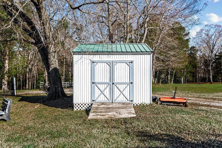 More Photos Of 115 E Broaddus Ave, Bowling Green Apartments For Sale