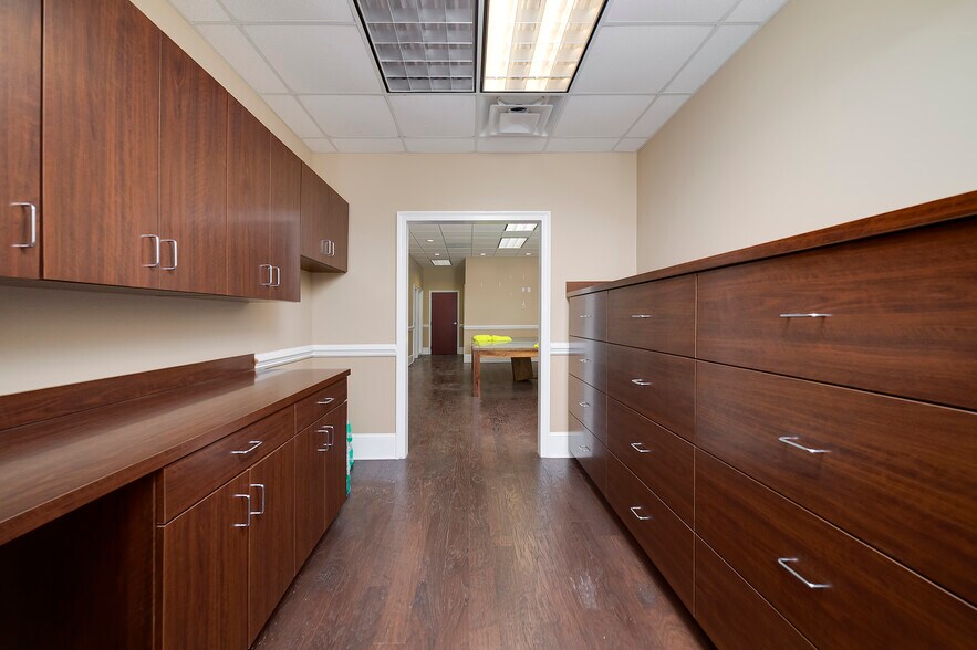 More Photos Of 4611 Ivey Dr, Macon-Bibb Office For Lease