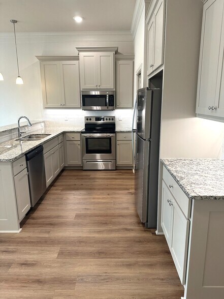 More Photos Of 8406 Cambridge Rd, Tyler Apartments For Sale