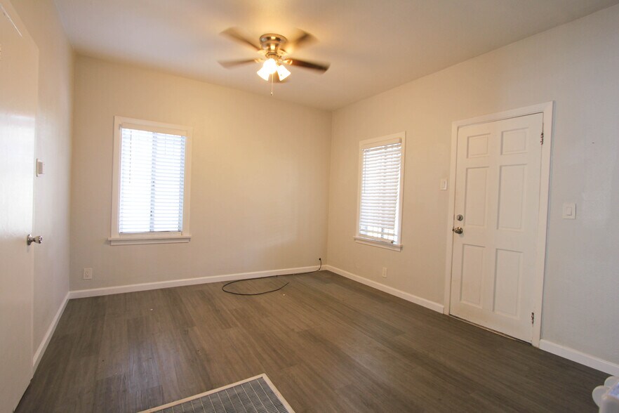 More Photos Of 679 Obispo Ave, Long Beach Apartments For Sale