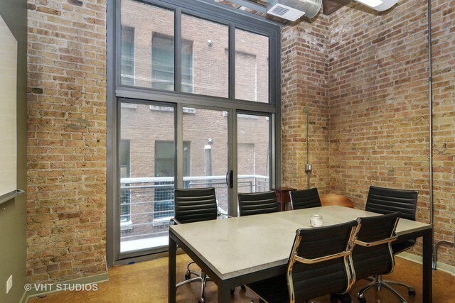 More Photos Of 824 W Superior St, Chicago Office Residential For Sale