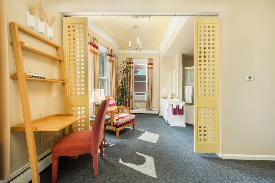 More Photos Of 2147-2151 Tremont Pl, Denver Hospitality For Sale