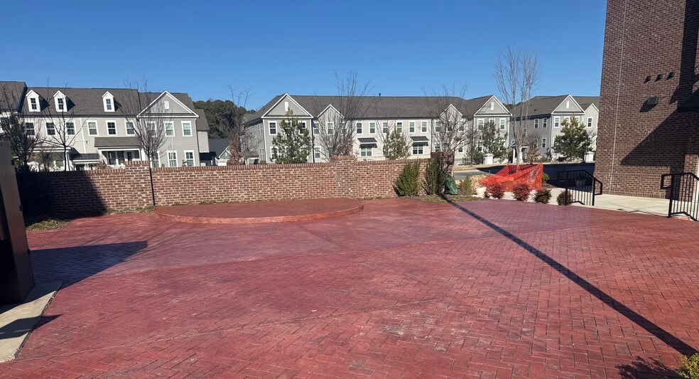 More Photos Of 800 Gathering Park Cir, Cary Storefront Retail Office For Lease