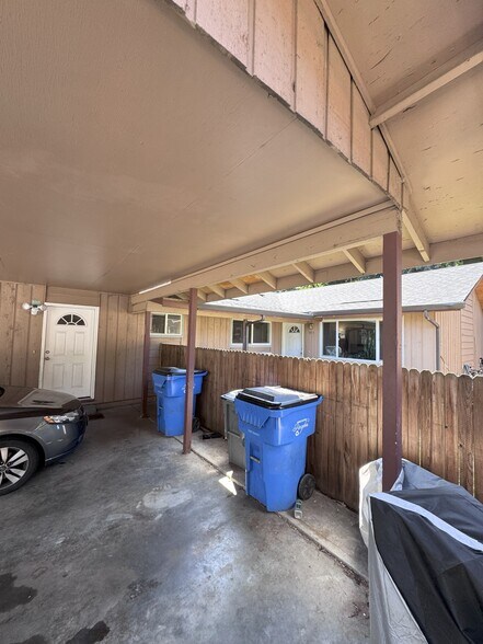 More Photos Of 3313 E 17th St, Vancouver Apartments For Sale