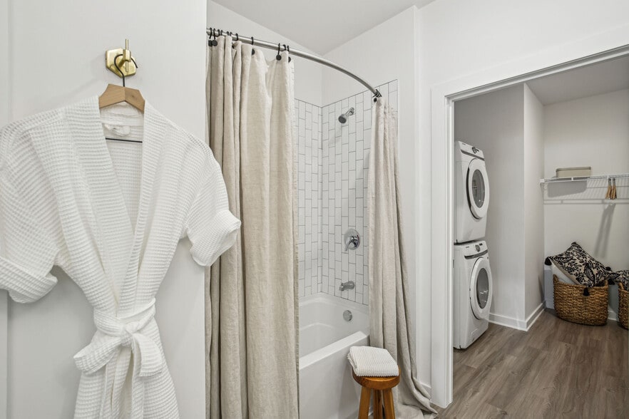 More Photos Of 2652 S Main St, Kennesaw Coworking Space