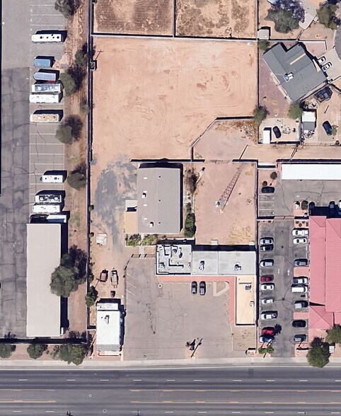 More Photos Of 112 E Cottonwood Ln, Casa Grande Service For Sale