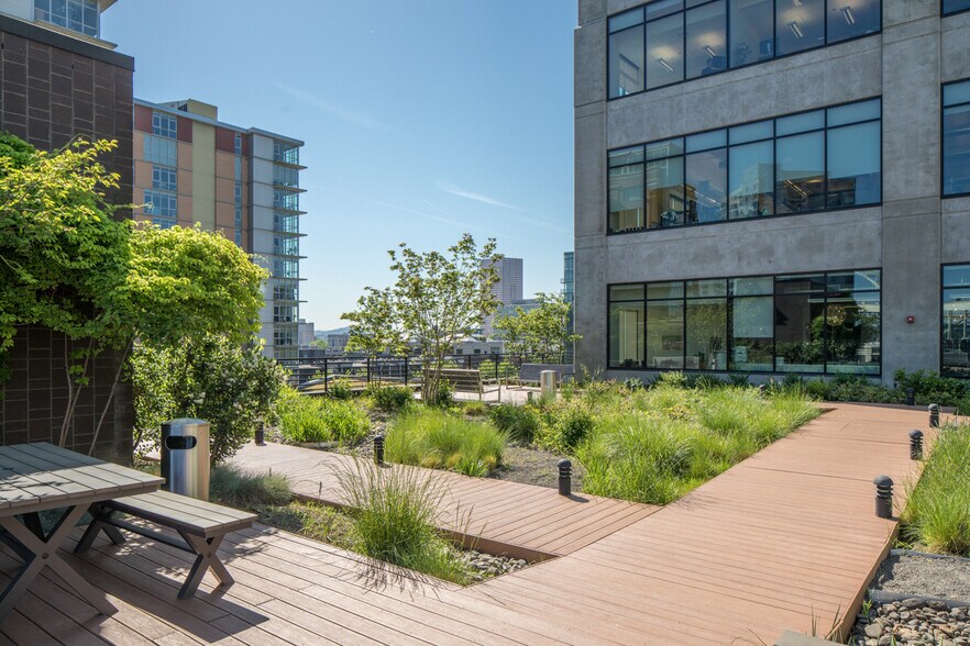 More Photos Of 1331 NW Lovejoy St, Portland Office For Sale
