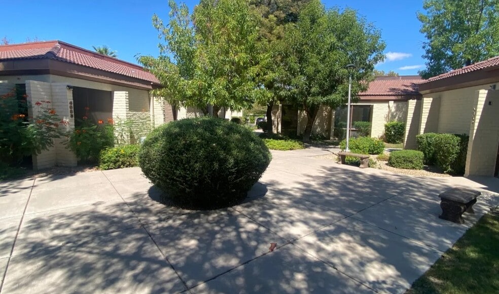 More Photos Of 4651 S Lakeshore Dr, Tempe Office For Lease