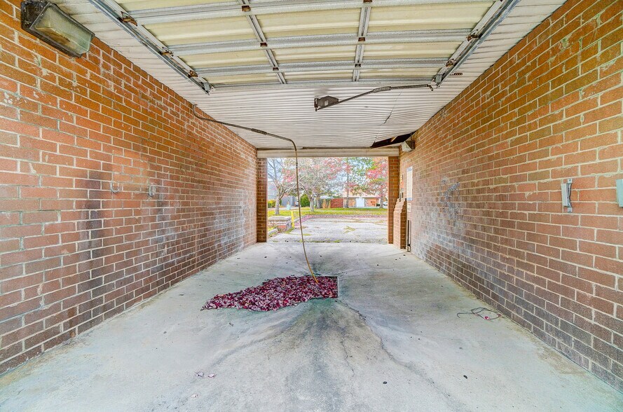 More Photos Of 133 W Hebble Ave, Fairborn Carwash For Sale