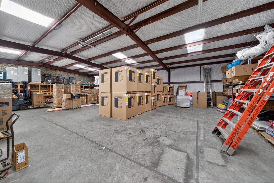 More Photos Of 3484 FM 2813, Flint Warehouse For Sale