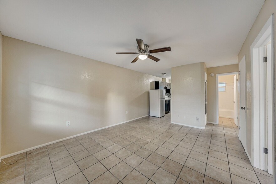 More Photos Of 3017 49th St S, Gulfport Apartments For Sale