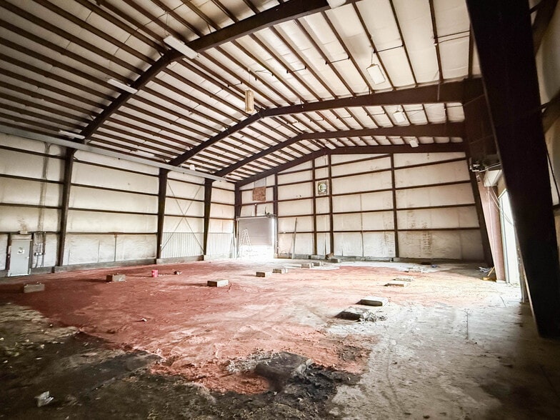 More Photos Of 712 E 2400 N, Tooele Warehouse For Sale