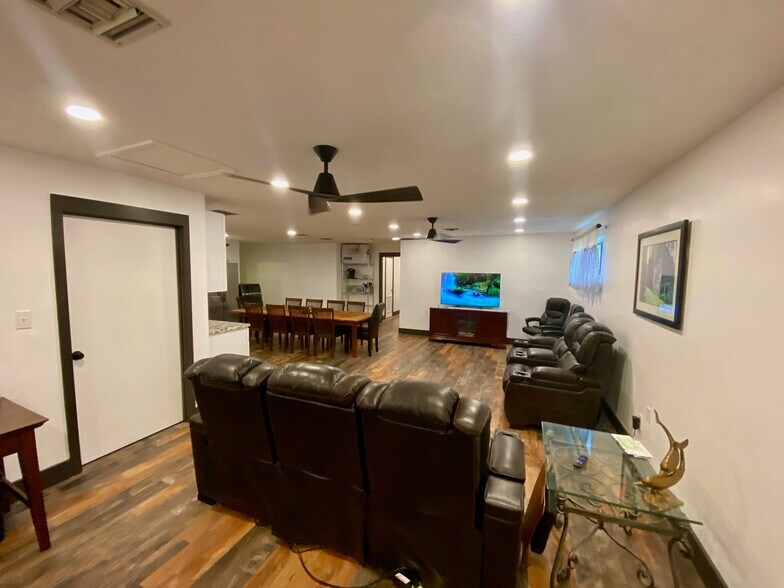 More Photos Of 2021 Art Museum Dr, Jacksonville Loft Creative Space For Sale