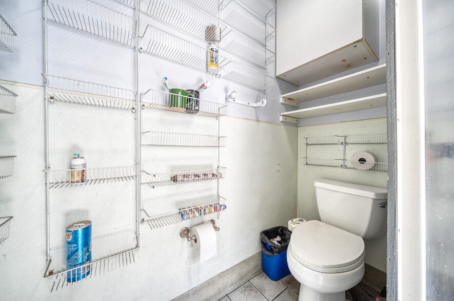 More Photos Of 4320 W Pico Blvd, Los Angeles Auto Repair For Sale