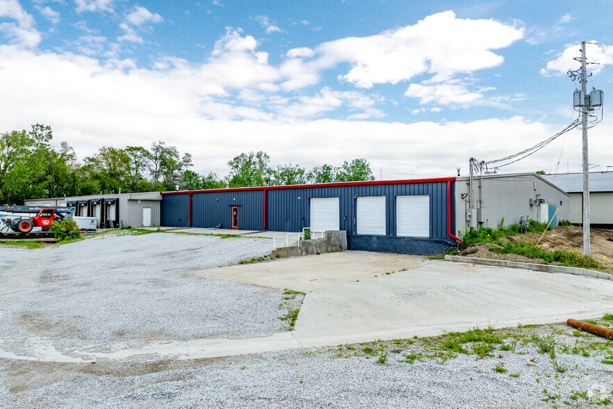 Primary Photo Of 1617 NE 51st Ave, Des Moines Warehouse For Lease