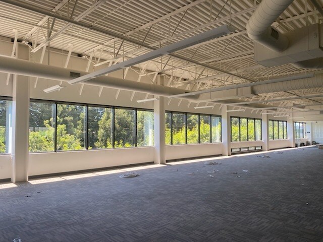 More Photos Of 1420 N McDowell Blvd, Petaluma Office For Lease