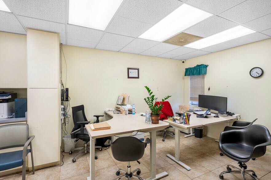 More Photos Of 1101 S Broadway, Santa Maria Medical For Sale