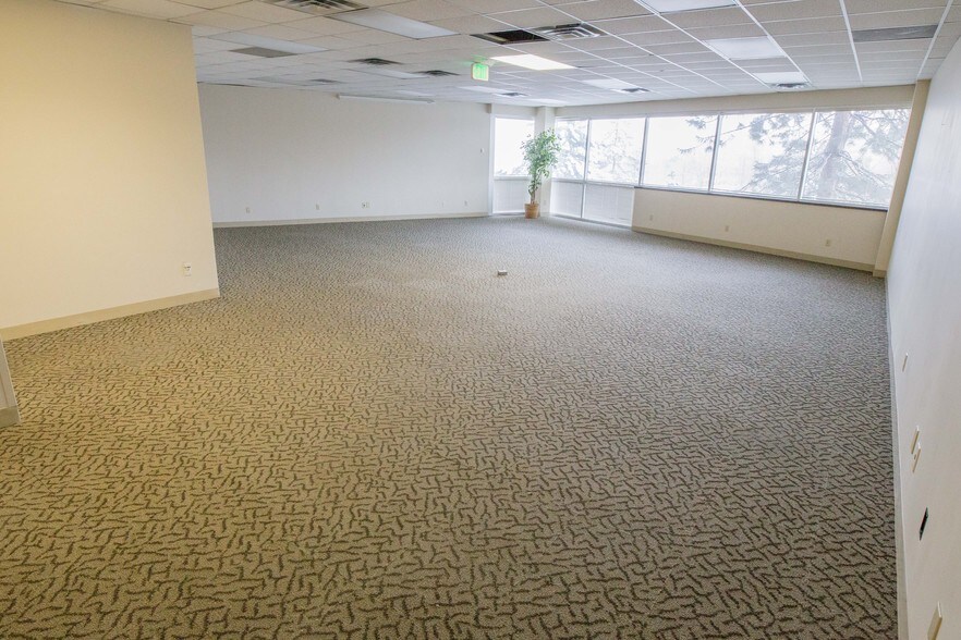 More Photos Of 1100 Country Hills Dr, Ogden Office For Lease