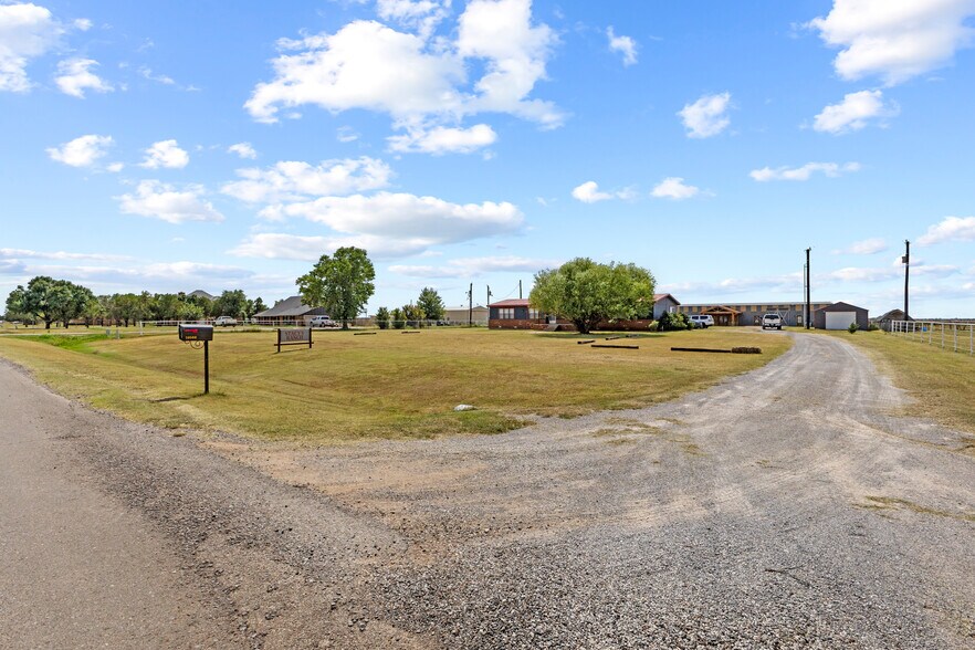 More Photos Of 20500 N 2810 Rd, Kingfisher Lodge Meeting Hall For Sale