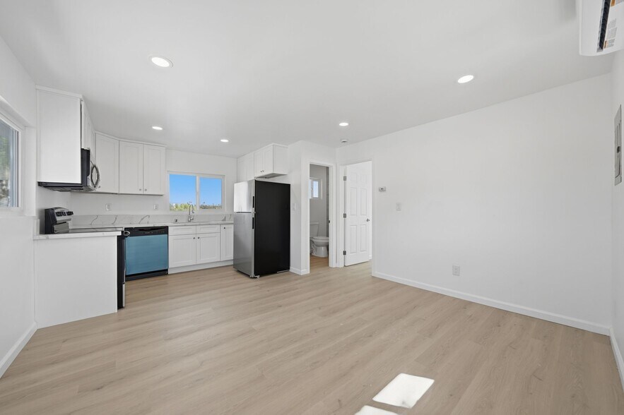 More Photos Of 3153-55 G St, San Diego Apartments For Sale